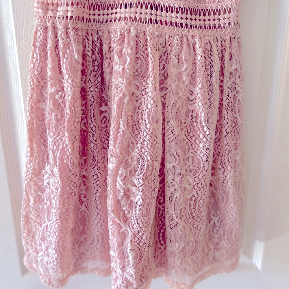 Beautiful I.N. San Fransisco lace dress size 7 - Picture 3 of 8